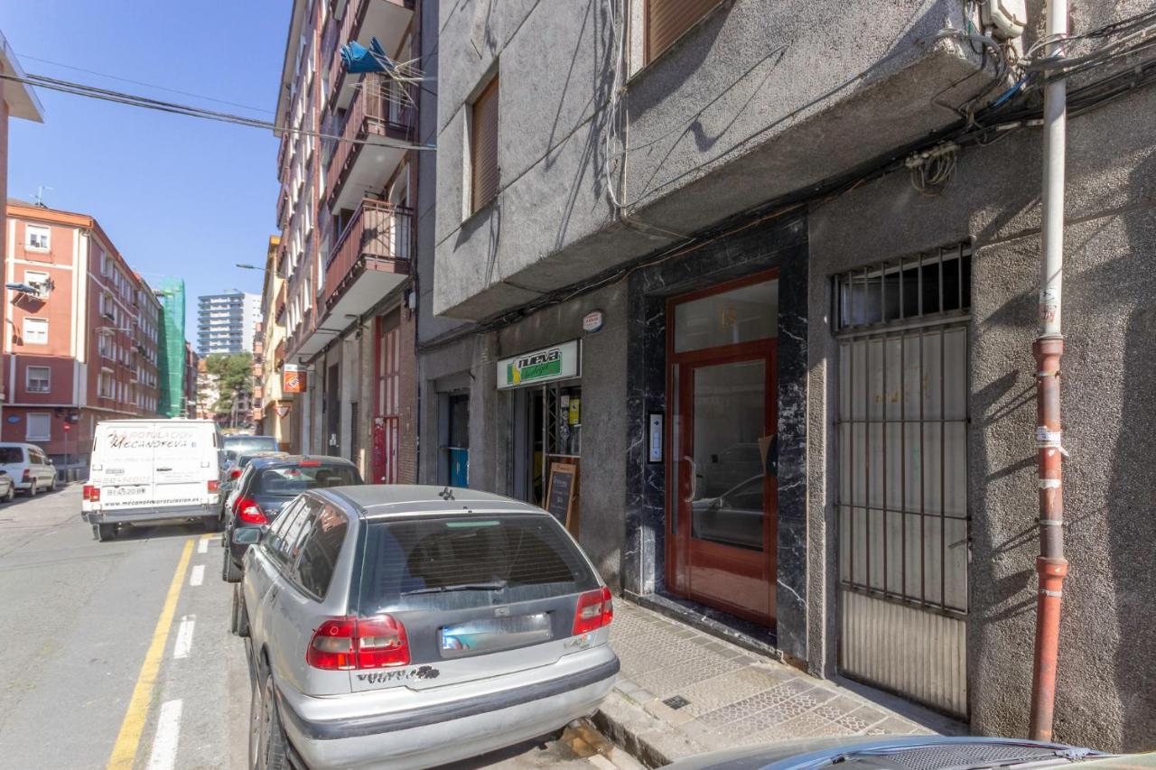 2 Paradas Al Cascoviejo, 1 Min Al Metro - Basarrate Bilbao Eksteriør billede
